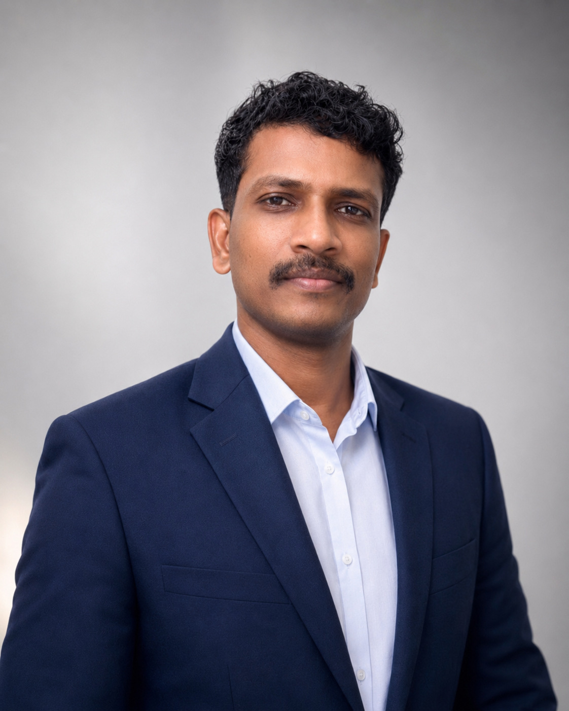Vipeesh — networking trainer at Network Rhinos Kerala center